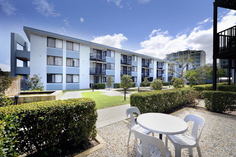 Assured Waterside Apartments - Accommodation NT 0