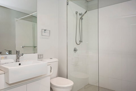 Astra Apartments Perth - Accommodation NT 2