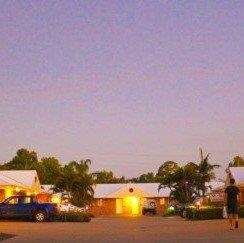 Emerald Maraboon Motor Inn - Accommodation NT 0