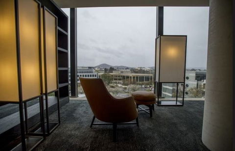 Little National Hotel - Accommodation NT 2