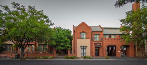 Majestic Old Lion Apartments - Accommodation NT 0