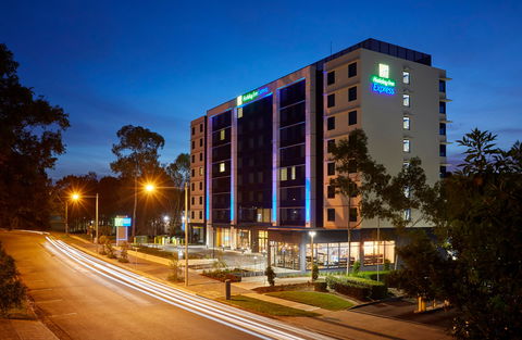 Holiday Inn Express Sydney Macquarie Pk - NT Tourism 0