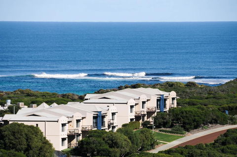 Margarets Beach Resort - Accommodation NT 1