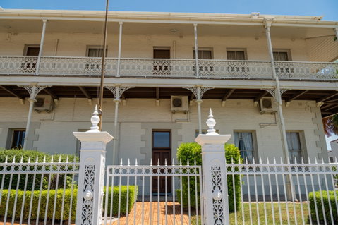 Denison Boutique Hotel - Accommodation NT 2