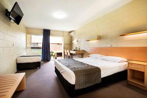 Dalrymple Motel - Accommodation NT 2