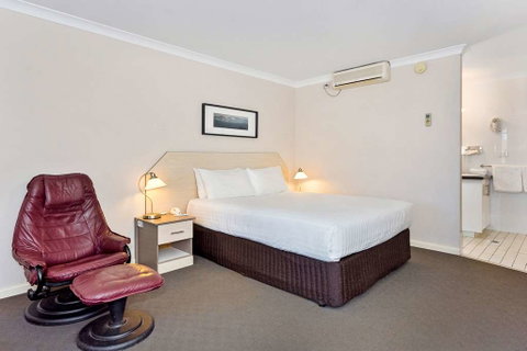 Quality Inn Railway - Accommodation NT 8