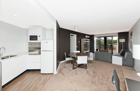 Astra Apartments The Griffin - Accommodation NT 7