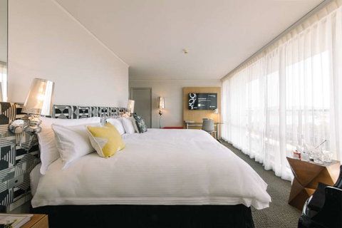 QT Canberra - Accommodation NT 6