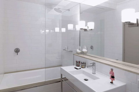 QT Canberra - Accommodation NT 17