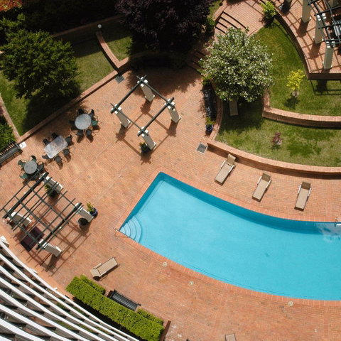 BreakFree Capital Tower - Accommodation NT 9