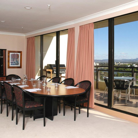 BreakFree Capital Tower - Accommodation NT 12