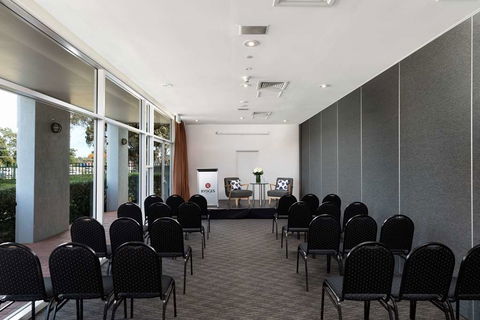 Rydges Bankstown - Accommodation NT 7