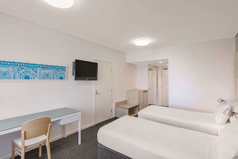 Vibe Hotel Darwin Waterfront - NT Tourism 9