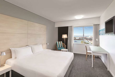Vibe Hotel Darwin Waterfront - NT Tourism 10