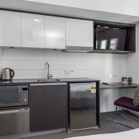 H On Mitchell Apartment Hotel - Accommodation NT 1