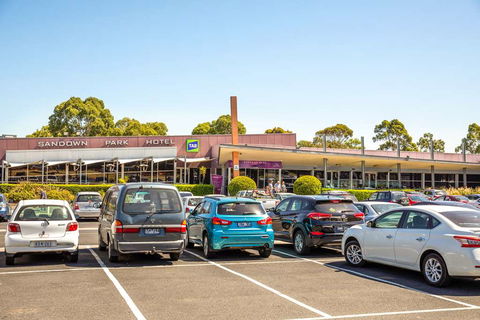 Nightcap At Sandown Park Hotel - Accommodation NT 0