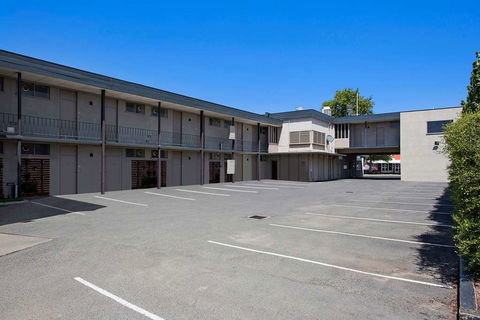 Comfort Inn Capital Horsham - NT Tourism 0