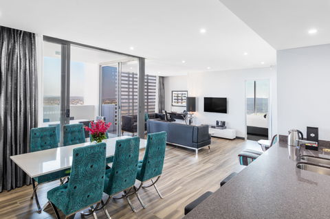 Meriton Suites Chatswood - NT Tourism 1