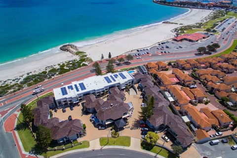 Quality Resort Sorrento Beach - NT Tourism 1