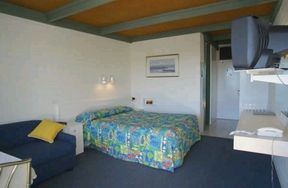 Kingfisher Motel - NT Tourism 1