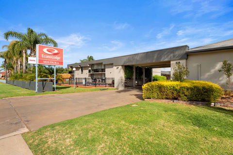 Econo Lodge All Seasons Mildura - NT Tourism 1