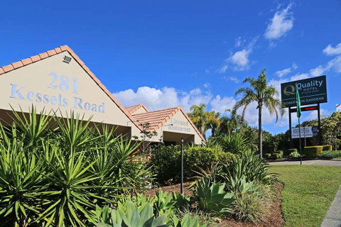 Quality Hotel Robertson Gardens - Accommodation NT 1