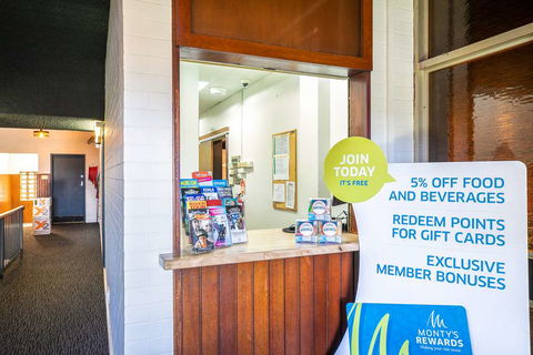 Chardons Corner Hotel - Accommodation NT 1
