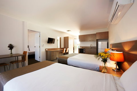 Adelong Motel - Accommodation NT 2