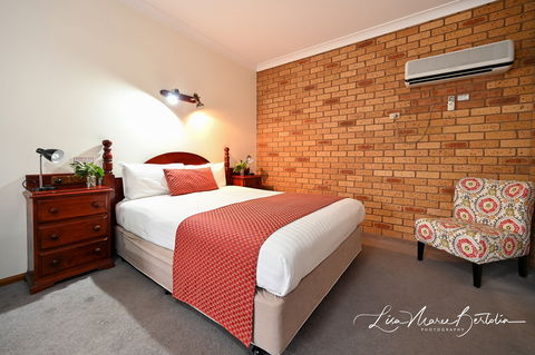 Narrandera Club Motor Inn - NT Tourism 1