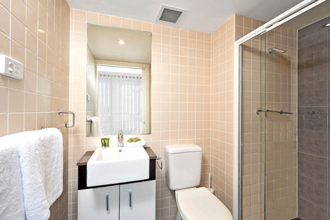Astra Apartments Parramatta - Accommodation NT 5