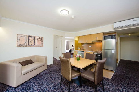 Best Western Plus Hovell Tree Inn - Accommodation NT 16