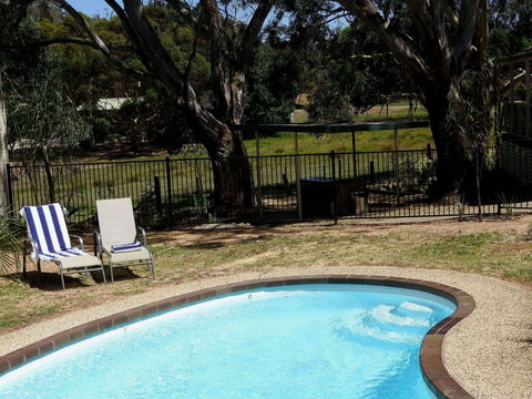 Golden Heritage Motor Inn & Cottages - Accommodation NT 0