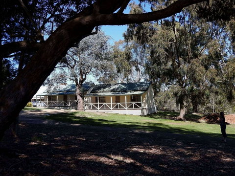 Golden Heritage Motor Inn & Cottages - Accommodation NT 4