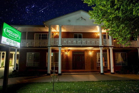 Meramie Motor Inn - Accommodation NT 1