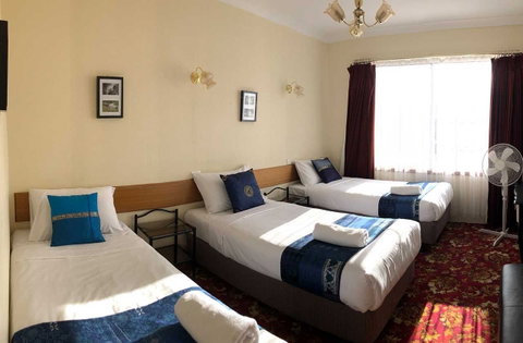 Meramie Motor Inn - Accommodation NT 12