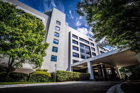 Crowne Plaza Canberra - Accommodation NT 1