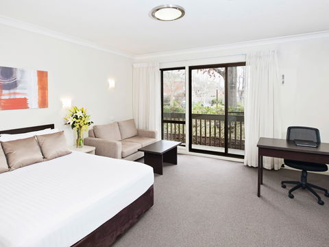 Ibis Styles Canberra Tall Trees - Accommodation NT 0