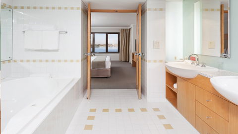 Crowne Plaza Perth - Accommodation NT 13