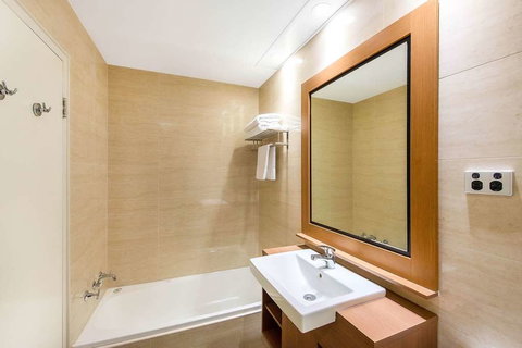 Quality Hotel Ambassador Perth - Accommodation NT 6