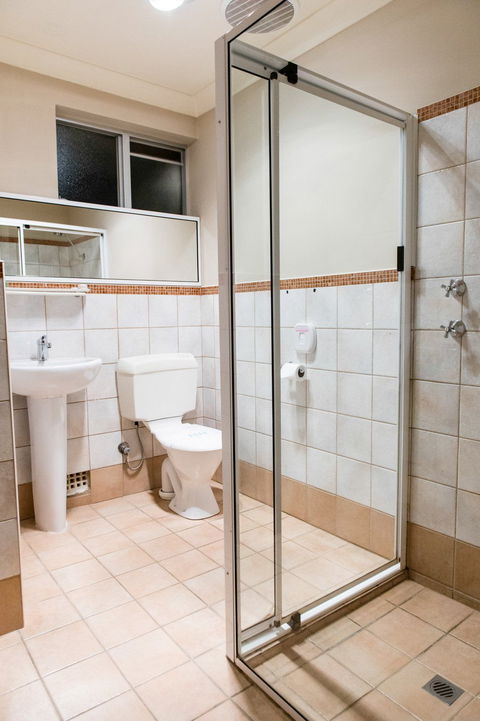 Wattle Grove Motel - Accommodation NT 7