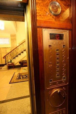 ULTIQA Rothbury Hotel - Accommodation NT 1