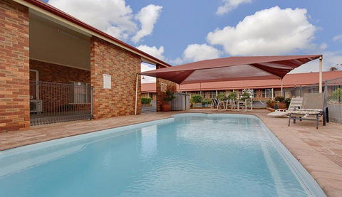 Parkes International - Accommodation NT 2