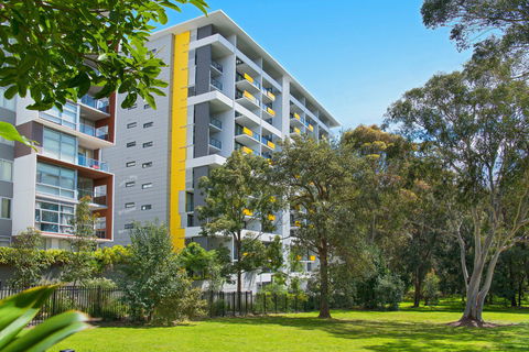 Astra Apartments MacQuarie Park - NT Tourism 0