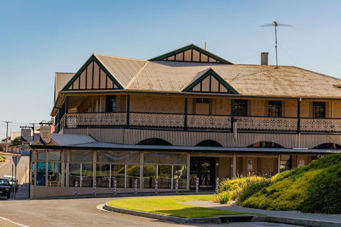 Aurora Ozone Hotel - Accommodation NT 1
