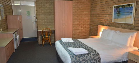 Tropicana Motor Inn - Accommodation NT 1