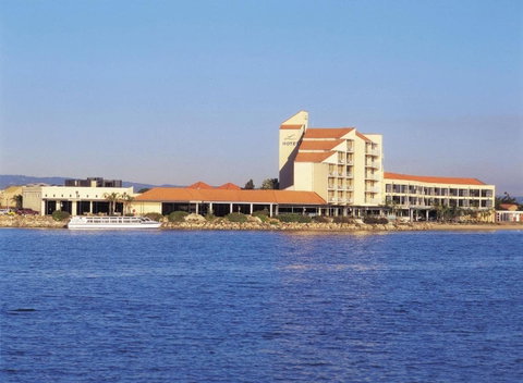 The Lakes Resort Hotel - Accommodation NT 1