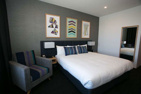 Alpha Hotel Eastern Creek - NT Tourism 12