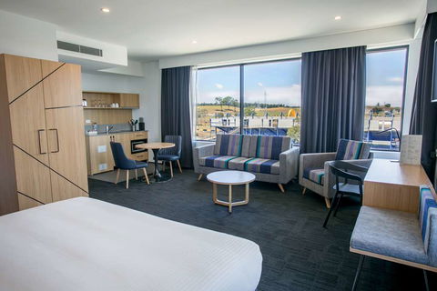 Alpha Hotel Eastern Creek - NT Tourism 14