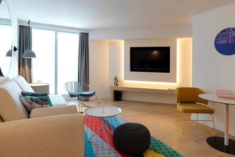 QT Bondi - Accommodation NT 9
