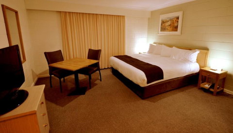 Hospitality Kalgoorlie, SureStay by BW - Accommodation NT 3